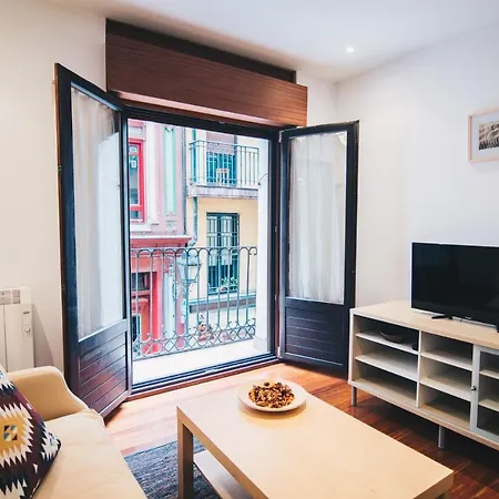 Apartament Old Town Madari By People