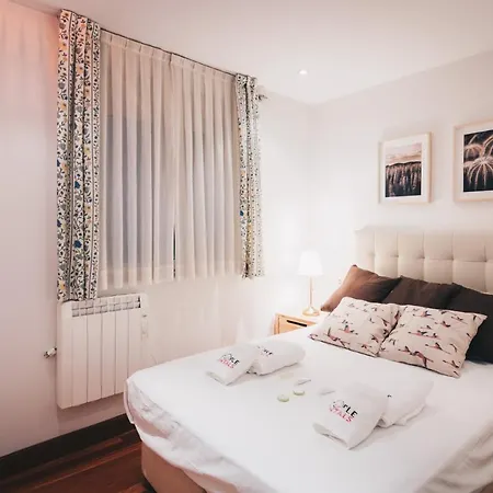 Apartament Old Town Madari By People