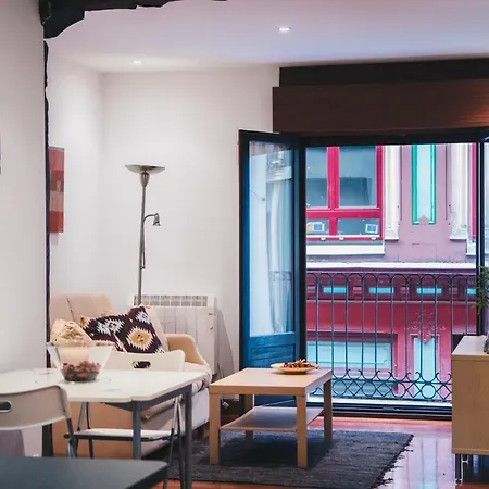 Old Town Madari By People Apartment *